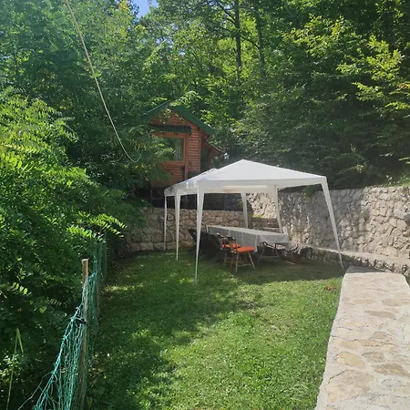 Brvnara Nomad Tri Zvezde Alpesi faház Kokin Brod