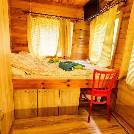 Brvnara Nomad Tri Zvezde شاليه